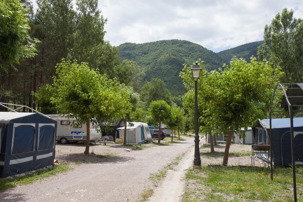 Camping L'Espelt Ла-Побла-да-Лільєт Екстер'єр фото