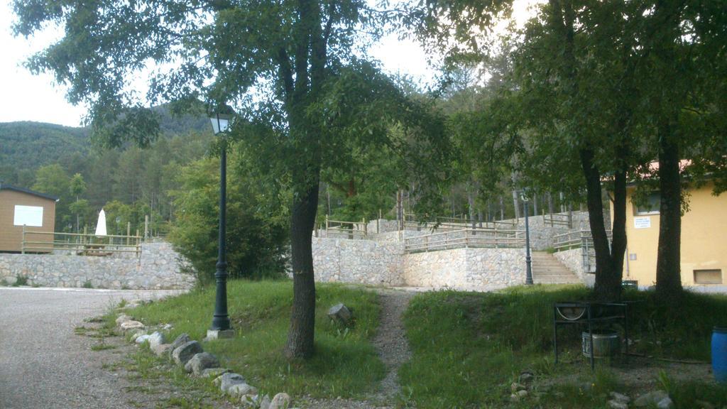 Camping L'Espelt Ла-Побла-да-Лільєт Екстер'єр фото
